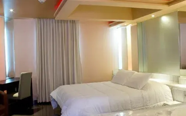 California Suites