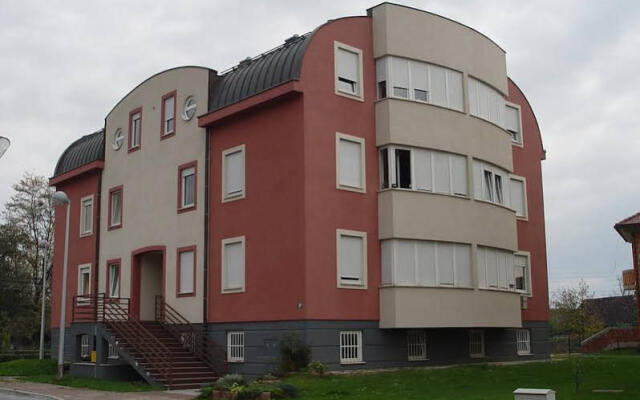 Апартаменты Apartment Urbana Vila вид на фасад