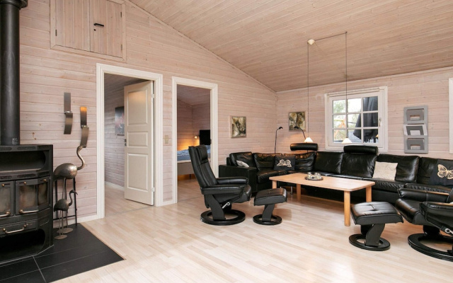 5 Star Holiday Home in Hals