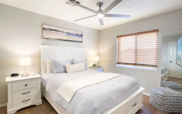 Chandler Earhart 4 Bedroom Home by RedAwning