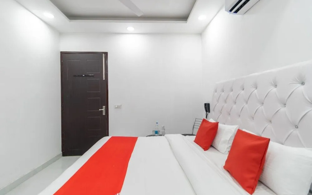 Oyo 40460 Paradise Studio