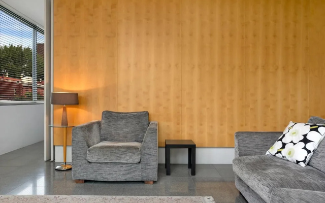 Surry Hills 1 Bedroom Apartment - ADEL1