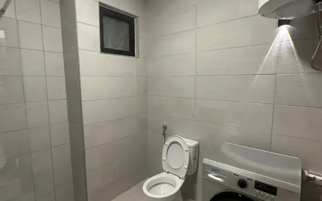 JRE Cozy Home Near All Services 20