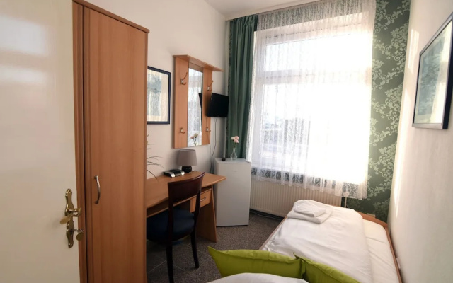 Hotel Ena
