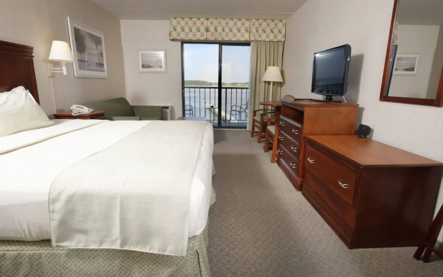 The Bay Resort