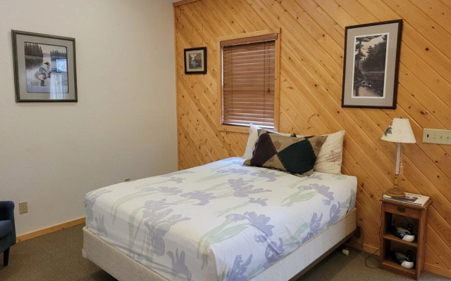Dog-Friendly The Lodge Home in Quiet Location by RedAwning