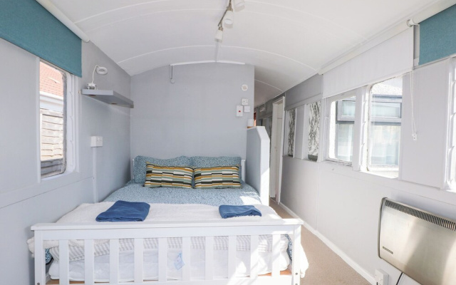 Harbour Road Quirky Beach Railway Carriages