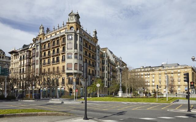 Апартаменты Simone Apartment by FeelFree Rentals Сан-Себастьян вид на фасад