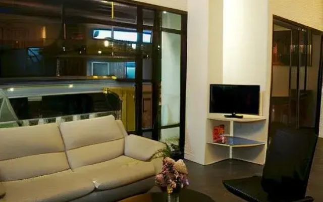 Thongmanee Hotel