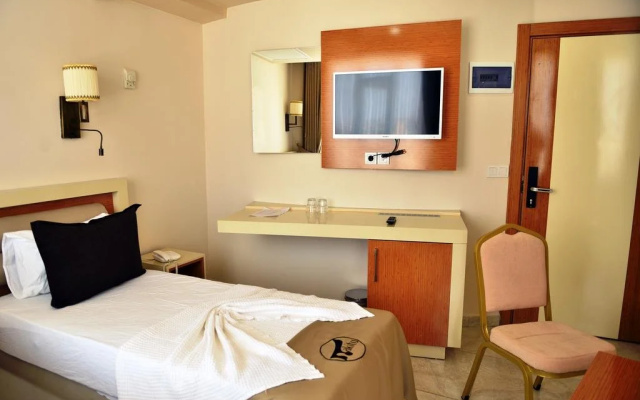 Akitu Hotel