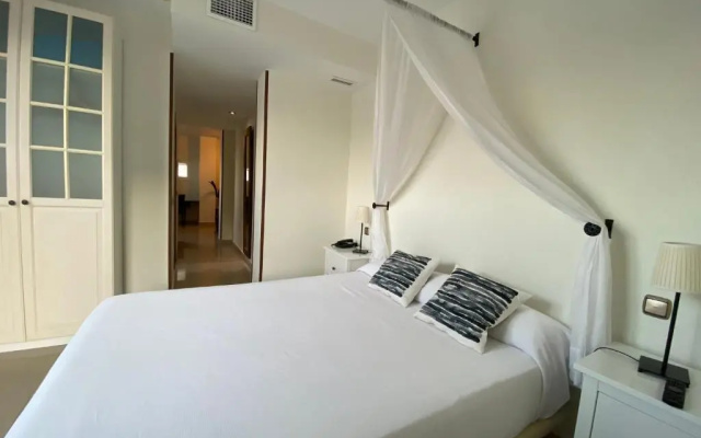 Atrium Hotel