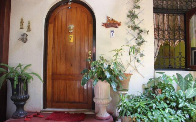 Отель Vista Garden Guest House вид на фасад