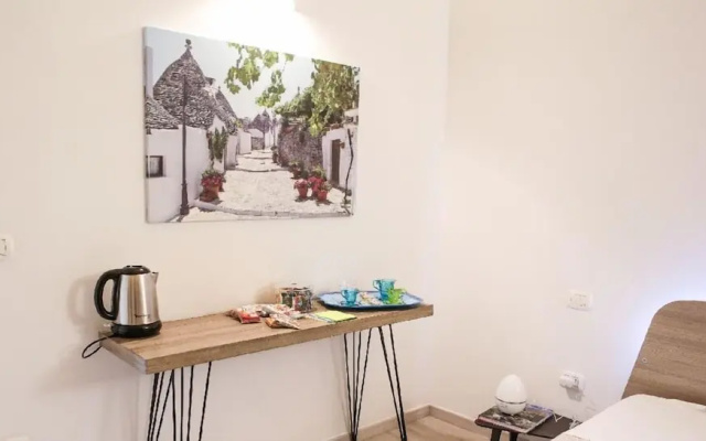 Ailanthus Holiday Suites