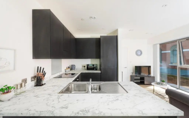 Luxury City Centre Gem, Prime Location