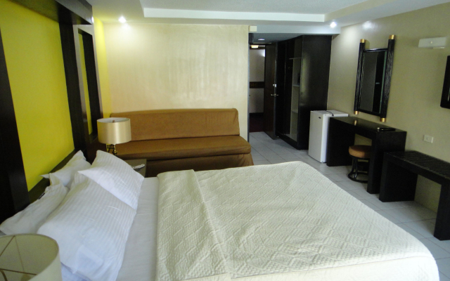Maharajah Hotel Angeles City