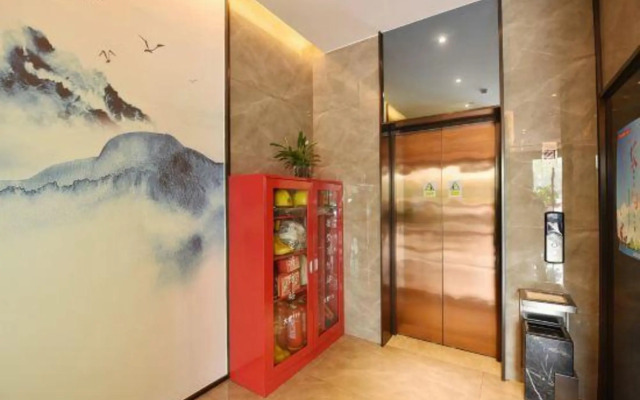 Langting Bozhen Hotel (Zhenxing Road Subway Station Branch)