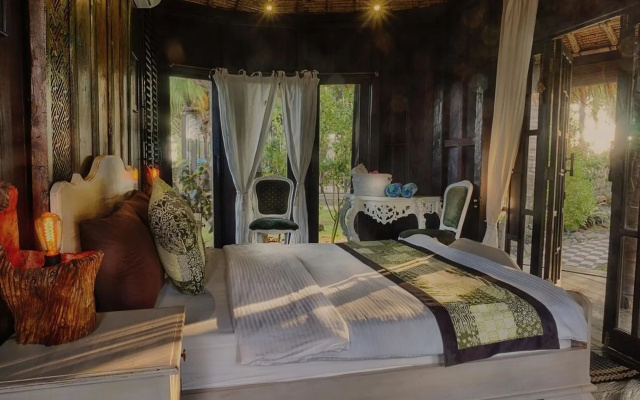Most Exotic Beachfront Villa Keong