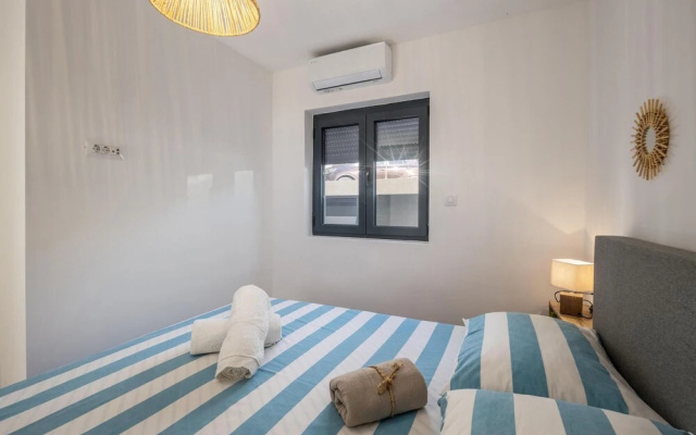 Awesome Apartment in Dramalj With 2 Bedrooms and Wifi