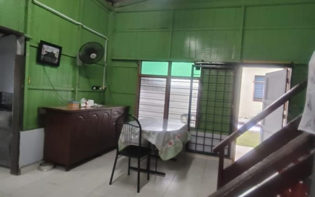 Homestay Selesa KBB 3 Guest House