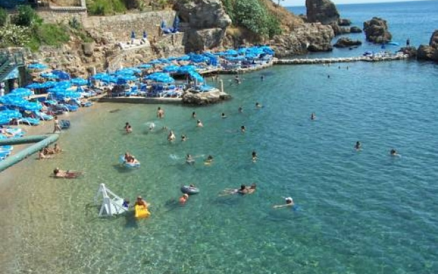 Alp Hotel