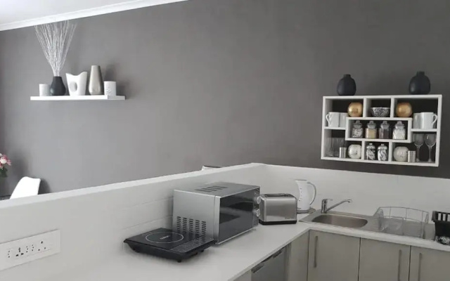 HORIZON BAY - Camps Bay
