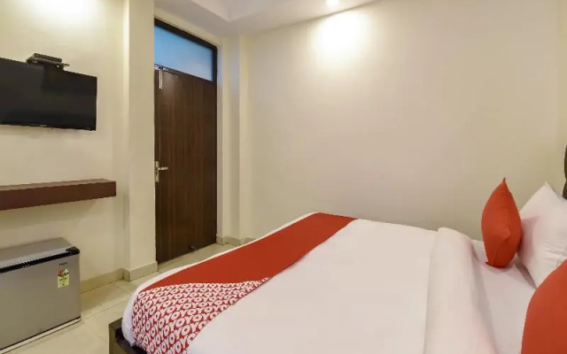 Kelvish Hotel