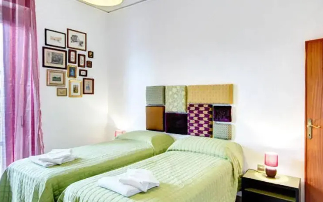 Roommo