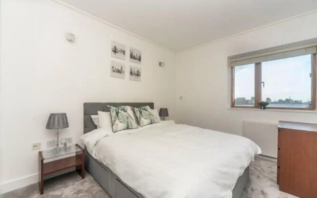 Riverside Stunning Flat In London Close To The O2