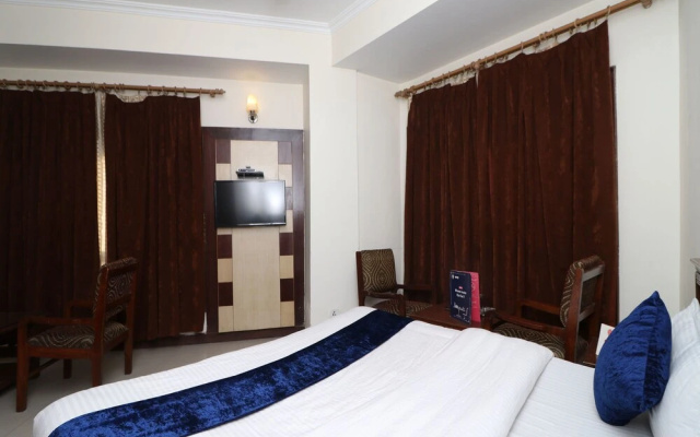 OYO 6271 Hotel Abhinandan