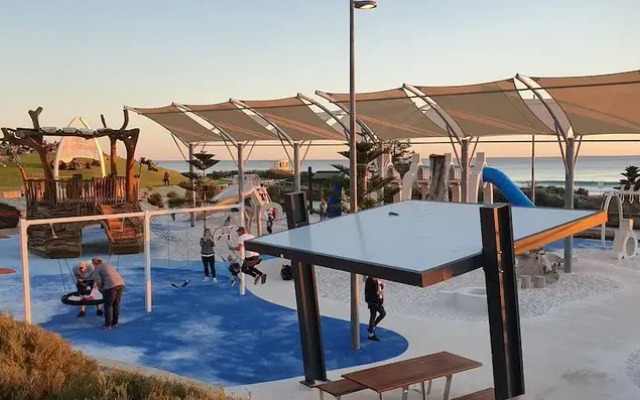 Sea Breeze Luxury Holiday Apartment