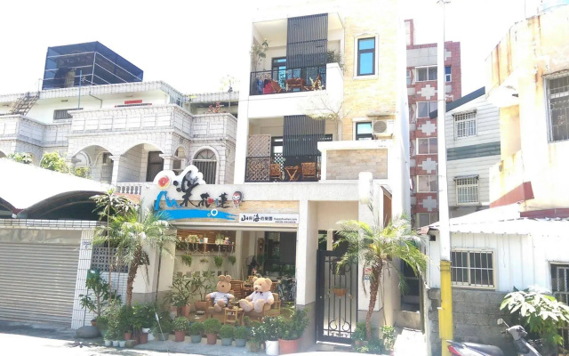 Happy Hualien Bed and Breakfast