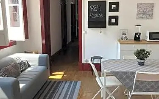Pb4 House