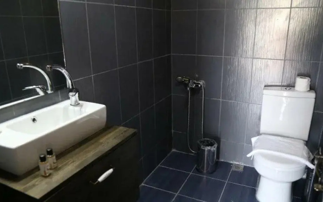 Derin Luxury Hotel