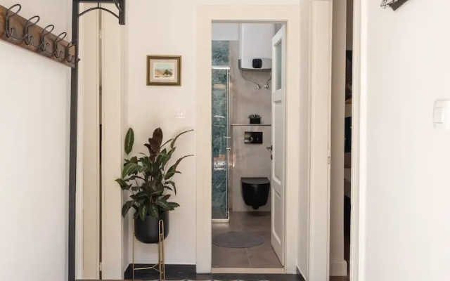 Luxury apartment Toni with patio in the heart of Split