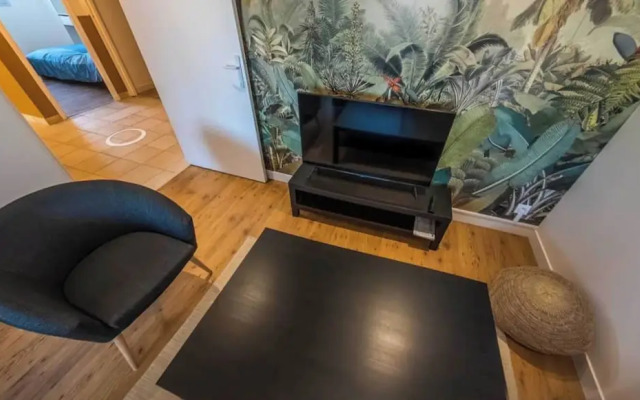 Private Room in a Shared Flat - Lyon 8e