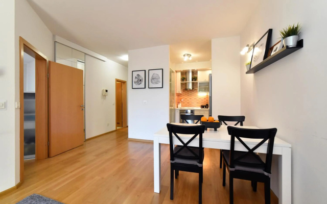 Block Apartment Park