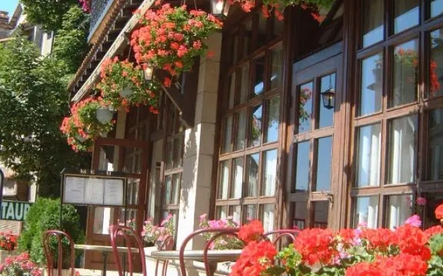 hotelImage