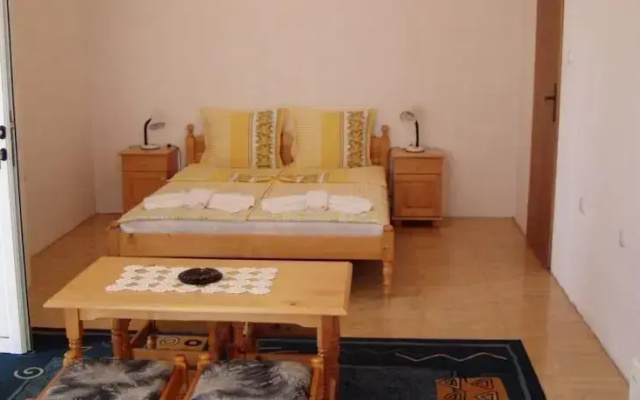 Dion Guest House