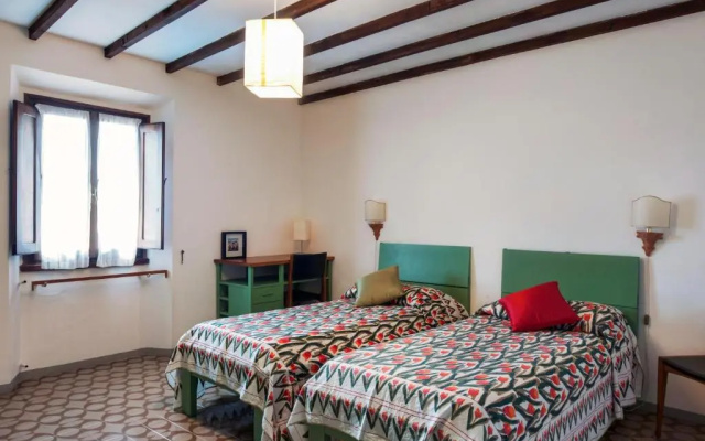 Medici Villa with Gardens 7 Min From Florence