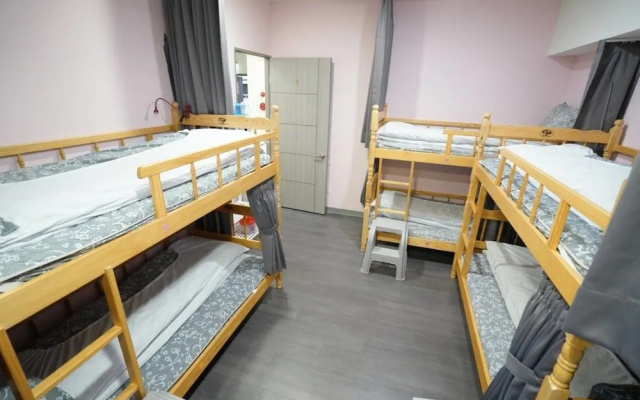 Mango station hotel