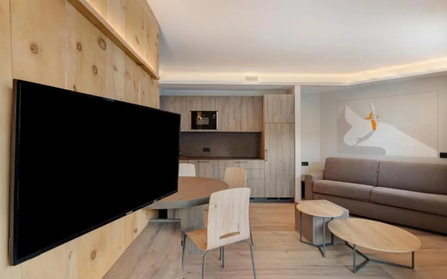 Wind Mountain Planet Suite House