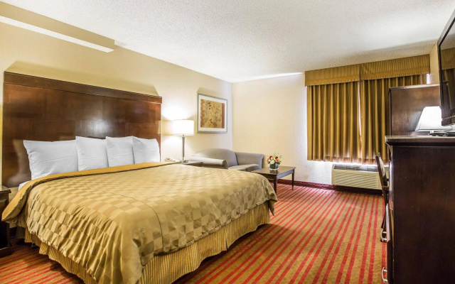 California Inn and Suites Bakersfield