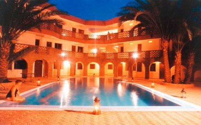 Отель Ouarzazate Le Riad Марокко, Уарзазат - отзывы, цены и фото номеров - забронировать отель Ouarzazate Le Riad онлайн вид на фасад