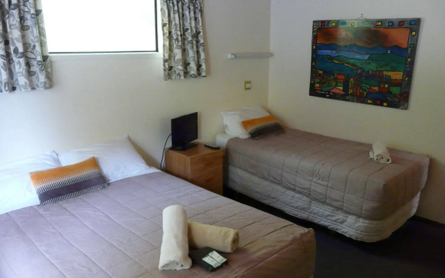 Sunflower Lodge