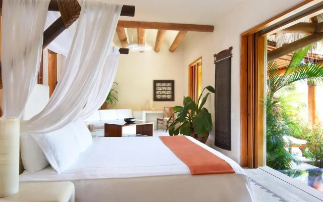 Thompson Zihuatanejo, A Beach Resort, by Hyatt