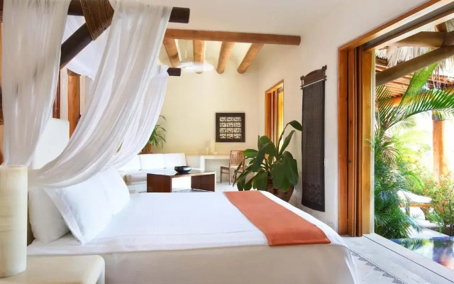 Thompson Zihuatanejo, A Beach Resort, by Hyatt