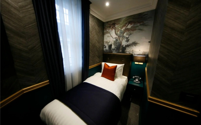 The Portico Hotel
