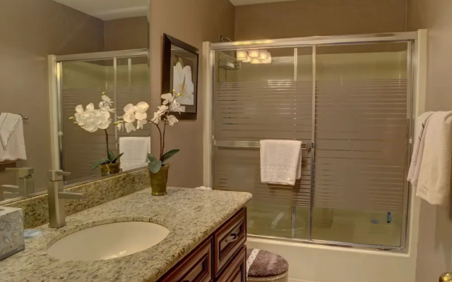 Sunset By The Sea 3 Br home by RedAwning