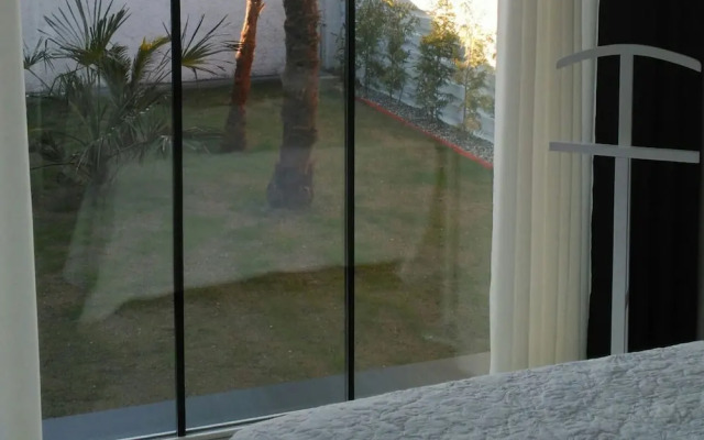 104367 - House in Boiro