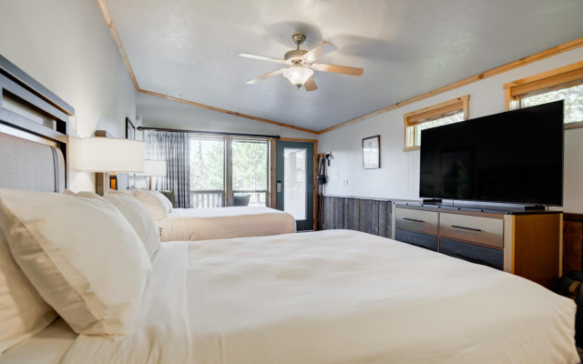 Explorer Cabins At Yellowstone